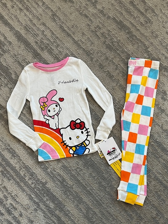 Hello Kitty Other - Hello Kitty Pajama Set